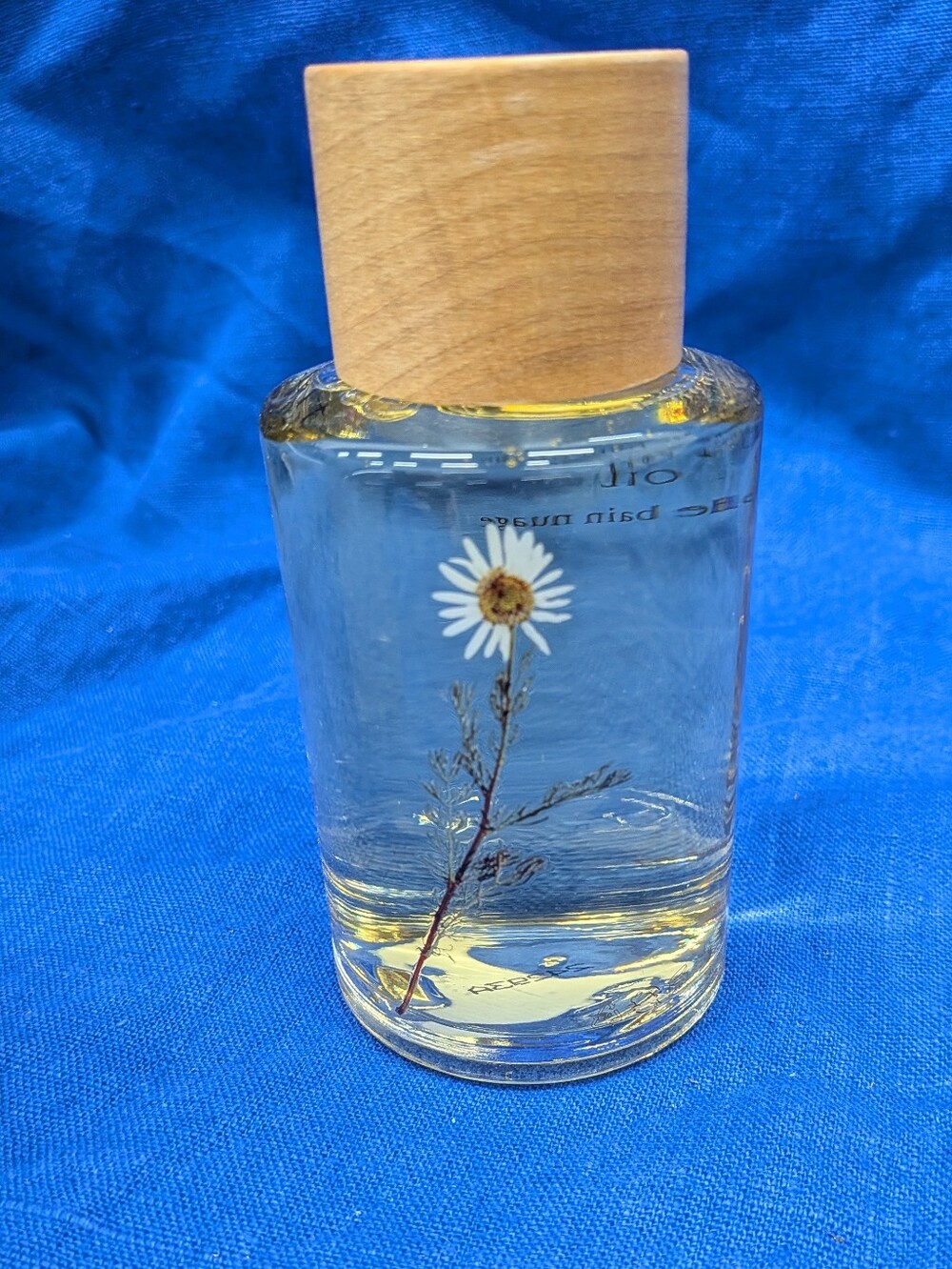 Oak Essentials Cloud Foaming Bath Oil 6 Fluid Ounces New.